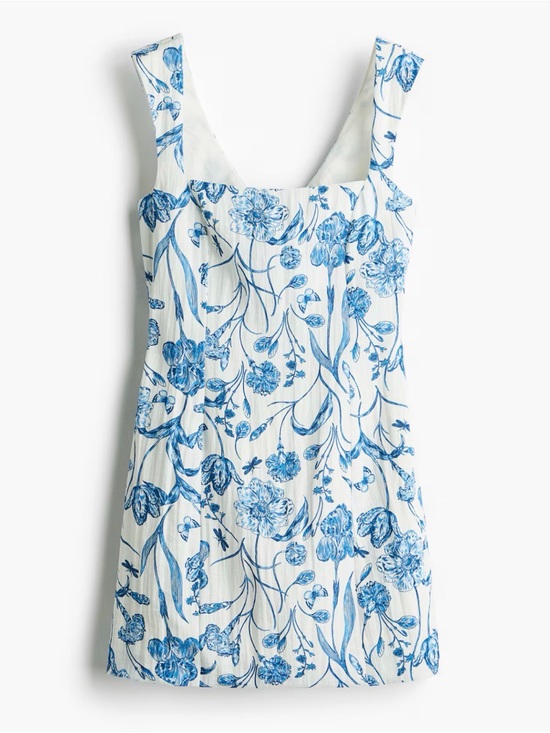 Dresses & Skirts - NEW Blue Floral Dress with Bow at back